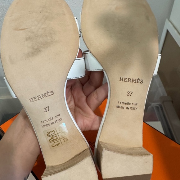 Hermes White Oasis leather sandal - Picture 2 of 3